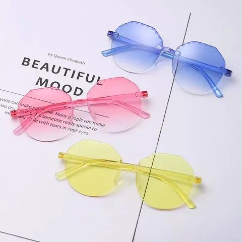 Occhiali da Sole per Bambini Senza Montatura Colori della Caramella Rotondi Monopezzo Carino Moda Sfumati Viaggio Ragazze Ragazzi