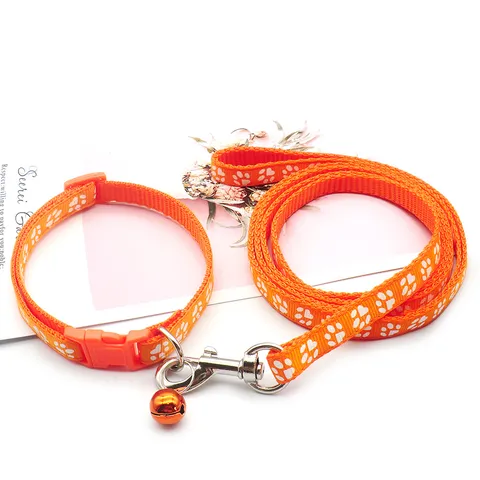 Set Guinzaglio e Collare per Animali Domestici Guinzaglio in Nylon Cani Piccoli Gatti Guinzaglio da Passeggio Impronta di Zampa Accessori