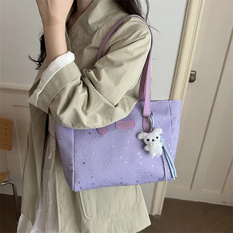 Vrouwen Mode Ster Afdrukken Tote Bag Grote Capaciteit Schoudertas Casual Polyester Pendelaar Handtas Elegante Met Pluche Hanger