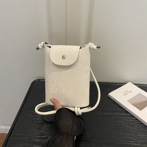Βίντατζ Τσάντα Κάδος Crossbody για Γυναίκες Μικρή Τσάντα Ώμου Κινητού από Συνθετικό Δέρμα Υψηλής Ποιότητας με Καπάκι και Μαγνητικό Κούμπωμα