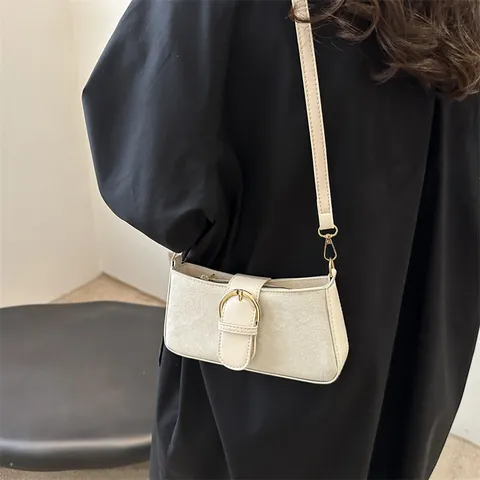Borsa a Tracolla Quadrata in Pelle PU Vintage da Donna Borsa Sottoascellare in Tinta Unita Chiusura Classica Semplice Moda
