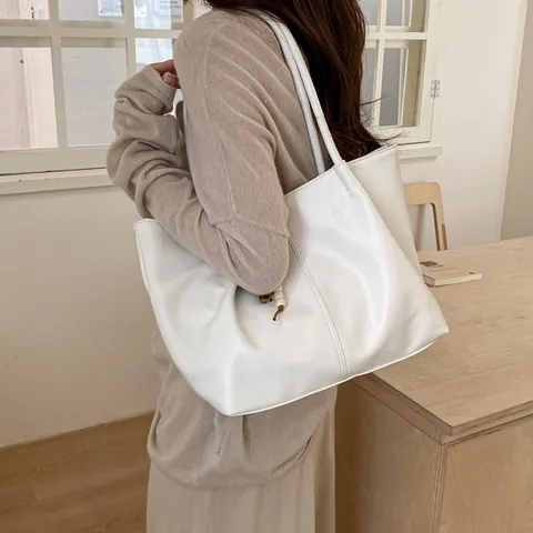 Retro Ruched PU Leather Tote Bag Large Capacity Solid Color Shoulder Underarm Bag With Beaded Pendant For Women Commuting Casual Daily
