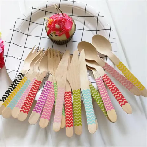 Couverts en Bois Ondulés Colorés Jetables Biodegradables Fourchettes Cuillères Couteaux Pour Fête d'Anniversaire Pique-nique