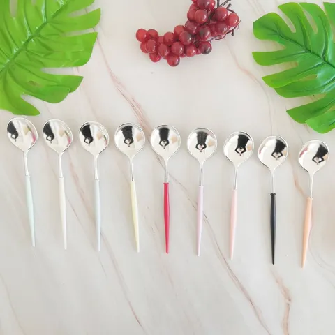 Silver Plated Plastic Disposable Tableware Set Lightweight Colorful Handle Cutlery Knife Fork Spoon For Party Picnic