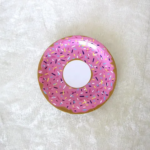 Ensemble d'Assiettes de Dessert de Fête de Vaisselle Jetable Donut Rose pour Célébration d'Anniversaire Rassemblement