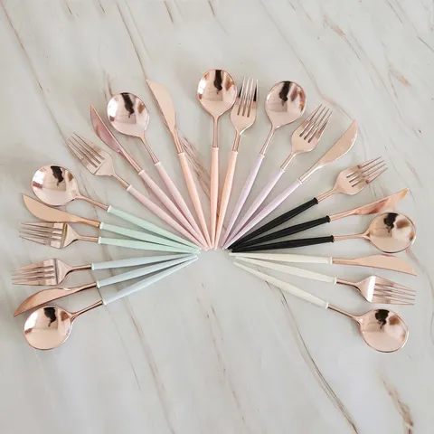 Ensemble De Couverts En Plastique Or Rose Couteau Fourchette Cuillère Avec Poignée De Couleur Et Mouchoir