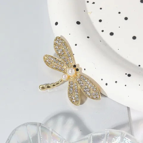 Trendy Zinc Alloy Rhinestone Artificial Pearl Dragonfly Brooch Pin For Women Suit Coat Insect Lapel Pin Jewelry Accessory