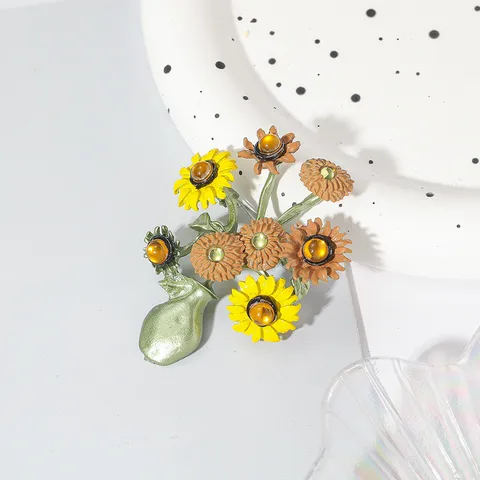Vintage Van Gogh Sunflower Enamel Brooch For Women Zinc Alloy Rhinestone Flower Vase Lapel Pin Fashion Jewelry Accessories Gift