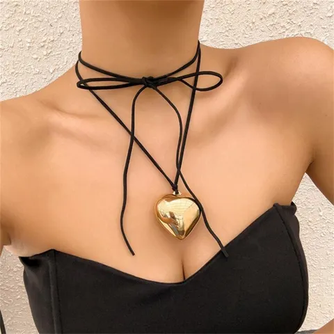 Mode Westlichen Minimalistischen Legierung Metall Herz Anhänger Samtband Schleife Halskette Einstellbar Schwarz Schnur Aussage Schmuck Kragen Halsketten Für Frauen Täglichen Dating Geschenk