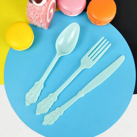 Ensemble Couteau Fourchette et Cuillère en Plastique Jetable Couverts à Dessert Gâteau Vaisselle de Fête pour Enfants