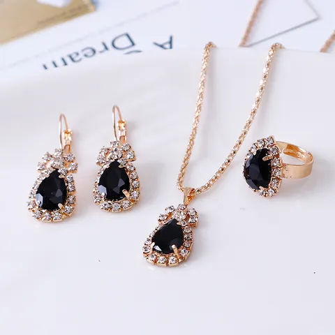 Luxe Waterdruppel Strass Sieradenset Legering Ketting Oorbellen Ring Driedelig Bruidsbruiloft Feest Sieraden Voor Vrouwen