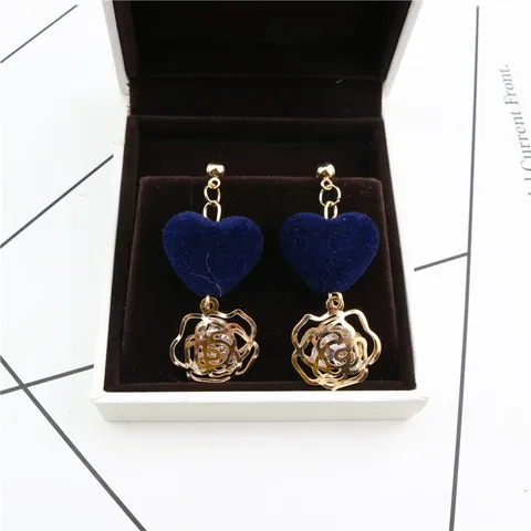 Sweet Plush Heart Cutout Rose Rhinestone Drop Earrings Fashion Elegant Alloy Dangle Earrings For Women Jewelry Gift
