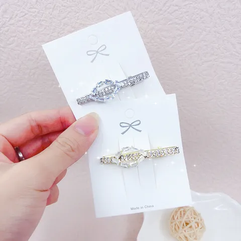Koreaanse Stijl Legering Strass Geometrische Haarclips Voor Vrouwen Elegant Glanzend Opengewerkt Strik Eendenbek Clip Hoofddeksels Accessoires