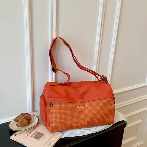 Sac de Voyage Grande Capacité pour Femmes Sac à Main Portable Léger Sac Weekender Sac à Bandoulière avec Compartiment à Chaussures
