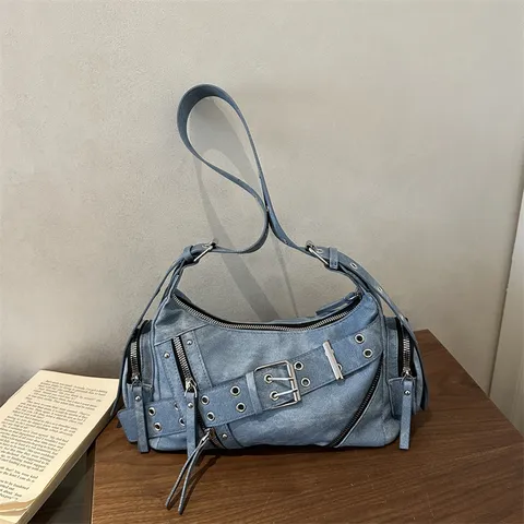 Vintage Motorcycle Shoulder Bag For Women Retro PU Leather Large Capacity Tote Bag With Belt Buckle And Zipper Detail