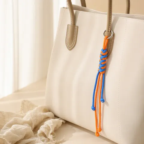 Handgefertigter Gewebter Schlüsselanhänger Dopamin Farbkontrast Taschenanhänger Polyester Geflochtener Schlüsselring Zubehör Für Damen Herren