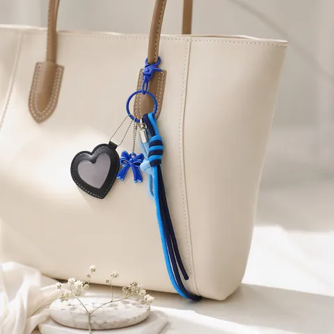 Handmade Woven Heart Leather Makeup Mirror Bag Charm Bowknot Keychain Pendant For Women Outdoor Daily Fashion Accessories