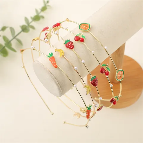 Zoet Fruit Metalen Haarband Emaille Kers Aardbei Banaan Haarband Met Kunstparel Minimalistische Koreaanse Mode Haaraccessoires Voor Vrouwen