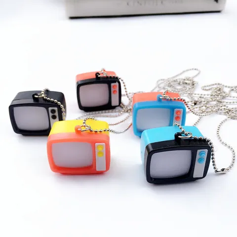Retro Hip Hop Camera TV Pendant Necklace With Light And Sound Glowing Flashing Miniature Jewelry For Men Women Streetwear Necklace