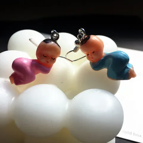 Kreative Handgefertigte Schlafende Babypuppe Harz Ohrringe Lustige Skurrile 3D Harz Baby Ohrringe Für Party Damen Schmuck Geschenk