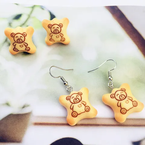 Boucles d'Oreilles Créatives Faites Main en Forme de Biscuit d'Ours Style Japonais Mignon Boucles d'Oreilles en Résine pour Femmes
