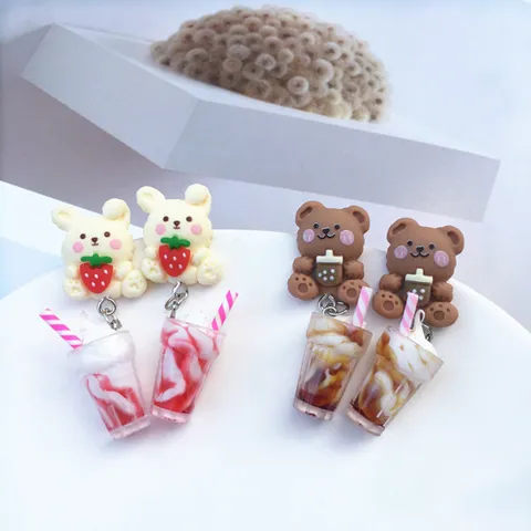 Mignons Boucles d'Oreilles Pendantes en Plastique Résine Crème Glacée Thé aux Perles Ours Fraise Lapin Dessin Animé Boucles d'Oreilles pour Femmes Bijoux