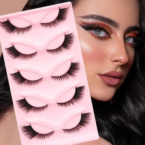 Dramatische Westliche Dichte Falsche Wimpern 3D Mehrschichtige Katzenaugen Geflügelte Wimpern Weiche Kunstfaser Augen Make Up