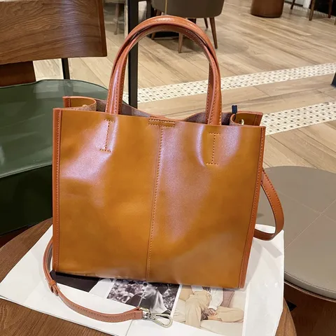 Vintage Vegetable Tanned Leather Tote Bag For Women First Layer Cowhide Large Capacity Shoulder Crossbody Bag Daily Handbag