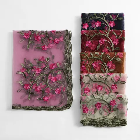 Écharpe Longue Légère et Respirante en Nylon pour Femmes Foulard Brodé de Fleurs Mode Voyage