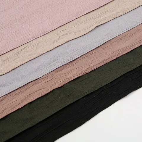 Écharpe Longue Plissée Unie Mode pour Femmes Foulard Hijab Musulman en Polyester Léger Vêtements Quotidiens