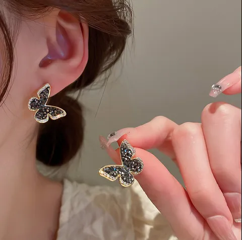 Sweet Cool Black Rhinestone Butterfly Stud Earrings Luxury Alloy Elegant Animal Earrings For Women Daily Party Jewelry
