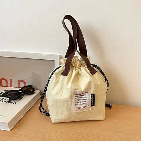 Dames Geïsoleerde Lunchtas Nylon Trekkoord Emmertas Thermische Bento Pouch Draagbare Handtas Voor Woon-werkverkeer Picknick Kantoor