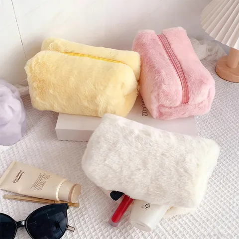 Große Kapazität Plüsch Kosmetiktasche Tragbare Weiche Kunstfell Make-Up Beutel Für Damen Reise Kulturbeutel Bonbonfarben