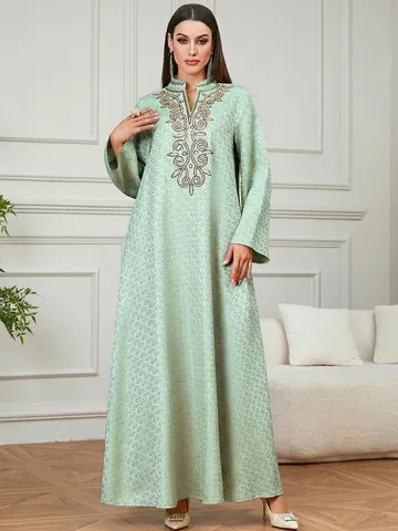 Elegante Vestido Maxi Bordado de Poliéster Étnico Tribal Holgado Manga Larga Túnica Lámina de Oro Verde Claro Vestido para Mujeres