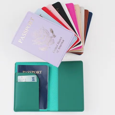 Porta Passaporto Multifunzionale in Pelle PU Portafoglio da Viaggio Cover con Emblema Nazionale USA Organizzatore Documenti
