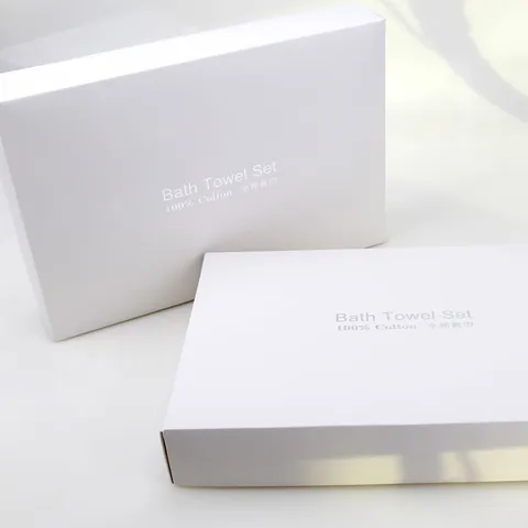 Boîte Cadeau en Papier Blanc Avec Logo Marquage à Chaud Ensemble de Trois Pièces Boîte d'Emballage Pour Rangement de Vêtements