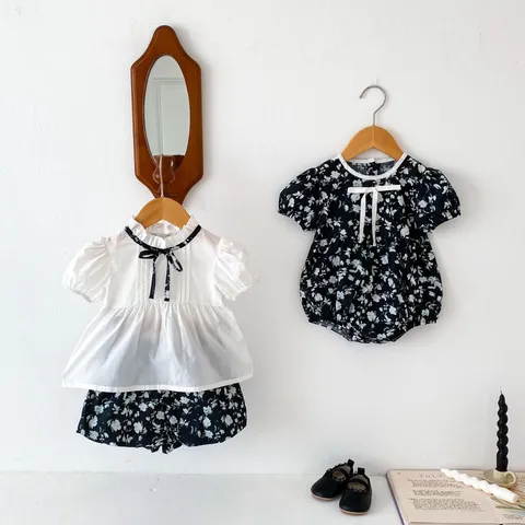 Baby Mädchen Sommer Koreanischer Stil Blumen Kurzarm Puppenkragen Top Shorts Strampler Zweiteiliges Set Kleinkind Kinder Bekleidung