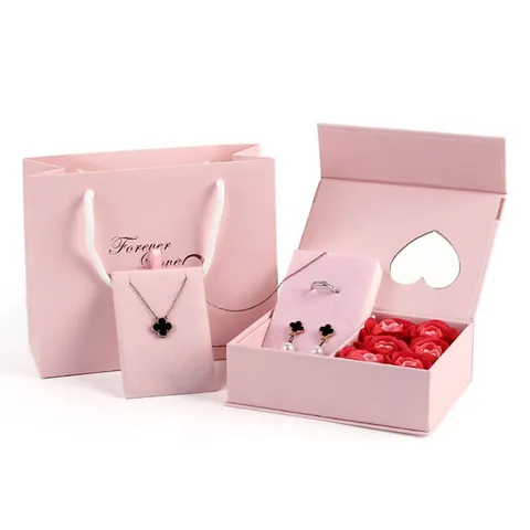 Boîte Cadeau Fleur Romantique Rose de Savon Ours en Cartoon Emballage de Bijoux Boîte Cadeau pour Saint-Valentin Célébration Mariage