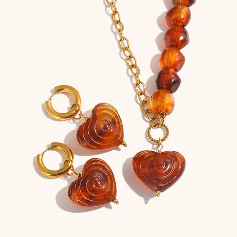 Vintage Leichter Luxus Edelstahl Vergoldet Halskette Ohrringe Set Harz Acryl Bernstein Spirale Herz Anhänger Kette Schmuck für Damen