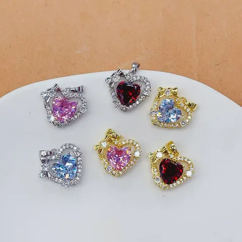 Ciondolo a Cuore in Zirconia per Creazione Gioielli Fai da Te Accessori in Rame con Strass Intarsiati Fiocco per Collana Bracciale Donna