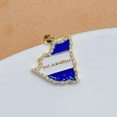 Ciondolo a Mappa in Rame Placcato Oro con Zirconia e Smalto per Donna Accessori di Gioielleria Nicaragua Brasile Mappa Bandiera Croce Cuore Ciondoli per Fai da Te