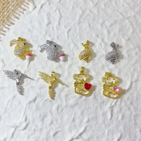 Messing Strass Dier Charms Eekhoorn Kolibrie Hangers Voor Sieraden Maken DIY Accessoires Goud Zilver Verguld Mode Hangende Cadeaus