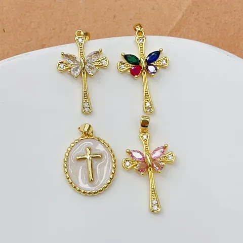Luxueux Pendentif Croix en Cuivre Plaqué Or Brillant Multicolore Zirconia Incrusté Breloque pour Fabrication de Collier Accessoires DIY