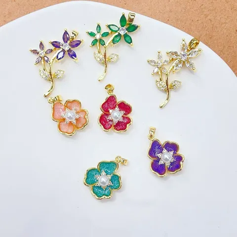 Nischen Design Blume Halskette Anhänger Für Damen Kupfer Zirkonia Charm Eleganter Künstliche Perle Floral Eingelegt Anhänger Zubehör
