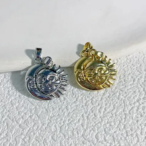 Pendentif Soleil Lune en Cuivre Plaqué Or Sans Chaîne Vintage Charms Pour Fabrication de Collier Bracelet DIY Cadeau de Saint Valentin