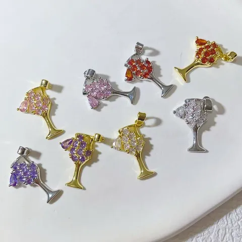 Kupfer Vergoldet Weinglas Anhänger Mikro Eingelegter Zirkonia DIY Handgefertigte Cocktailbecher Schmuck Charms Für Halskette