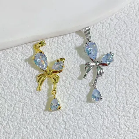 Pendentif Papillon à Gland en Cuivre Plaqué Or Strass Nœud Charms Pour Fabrication de Bijoux DIY Accessoires Élégants Pendentifs Étincelants