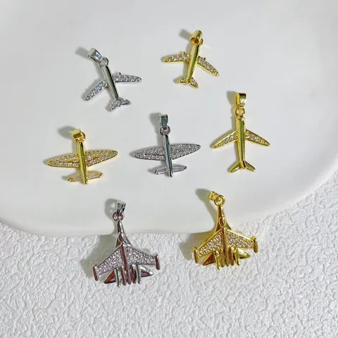 Colgante de Avión 3D Estrás Cobre Amuleto Para DIY Collar Pulsera Oro 18K Plata Chapado Accesorios Joyería Avión Para Mujer