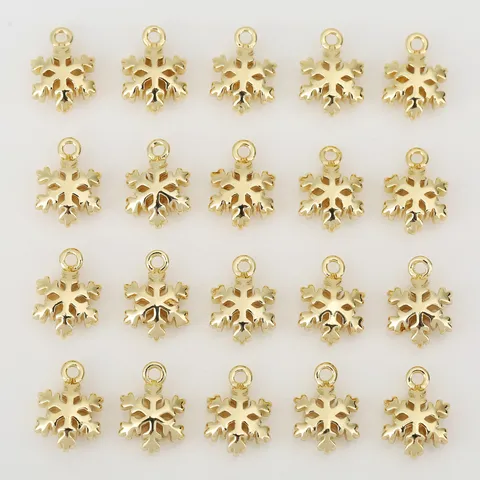 Exquisite Snowflake Pendant DIY Jewelry Accessories 18K Gold Plated Copper Winter Style Hanging Charms For Necklace Making