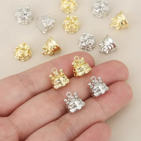 Vintage Palace Style Crown Pendant Copper 18K Gold Plated DIY Jewelry Charms For Necklace Bracelet Making Women Retro Accessories
